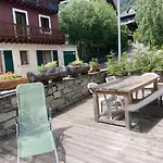 Spacious 2 Bedroom With Terrace Center *