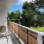 Lägenhet Spacious 2 Bedroom With Terrace Center *