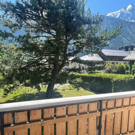 Apartamento Spacious 2 Bedroom With Terrace Center