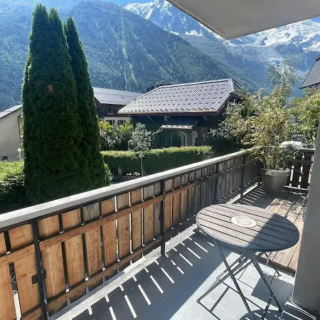 Spacious 2 Bedroom With Terrace Center Chamonix